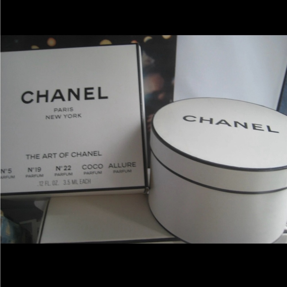 Chanel Perfume Mini Collection Box - Picture 4 of 5